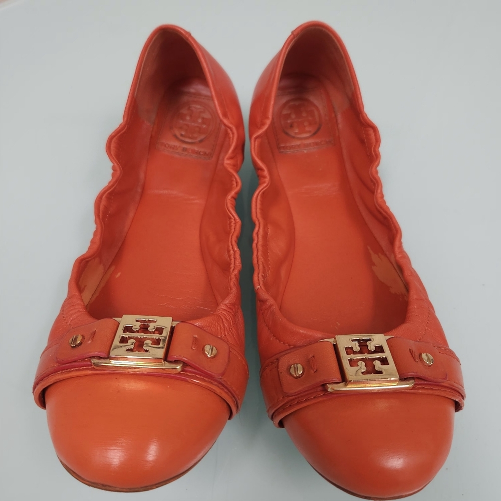 Tory Burch🥰 Women's Orange Flats with Gold Accent - Picture 9 of 11